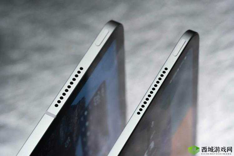 MACBOOK 少女：青春的科技之旅