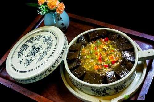 718 黑瓜吃料：独特的美食体验