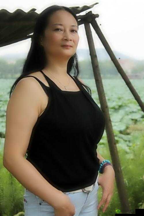 OUTRAPAY 中老年熟女:别样的魅力与风情