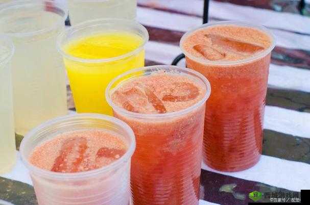 草莓丝瓜芭乐鸭脖：美味食物大集合