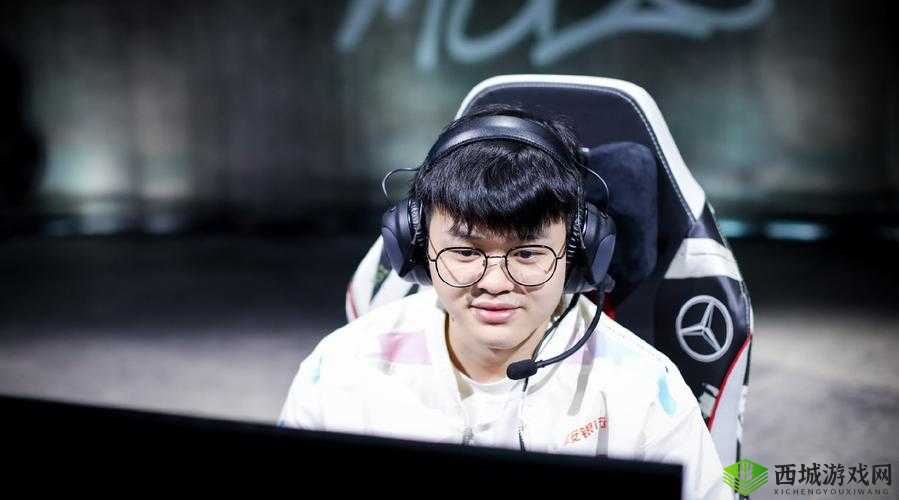 blg 战队成员名单:Bin、Xun、Yagao、Elk、ON