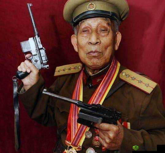 老翁真厉害不倒枪：神奇绝技令人惊叹