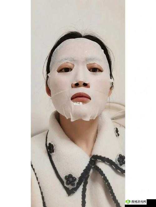 一边亲一面膜下：极致呵护，让美丽无死角