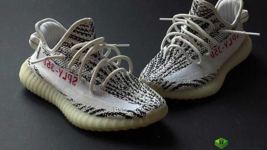 yeezy380：舒适与时尚的完美结合