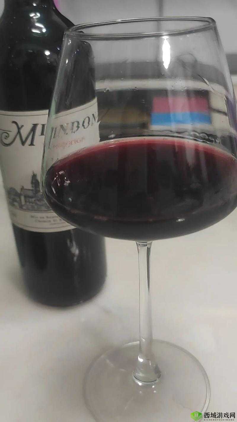 红酒装不下了 1V2 的解决方案：增加容器