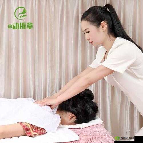 一对二做精油按摩：专属双人舒缓时光