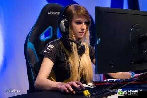 老外玩 CSGO 的妹子：游戏中的巾帼风采