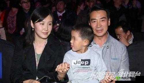 EVEIYNCIAIRN 老少配：独特的情感组合