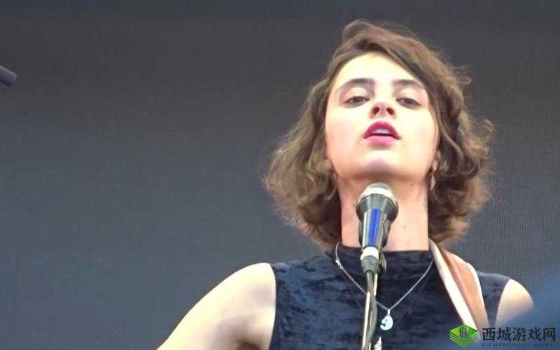 欧洲女 RAPPERDISS 大：用音乐展现自我