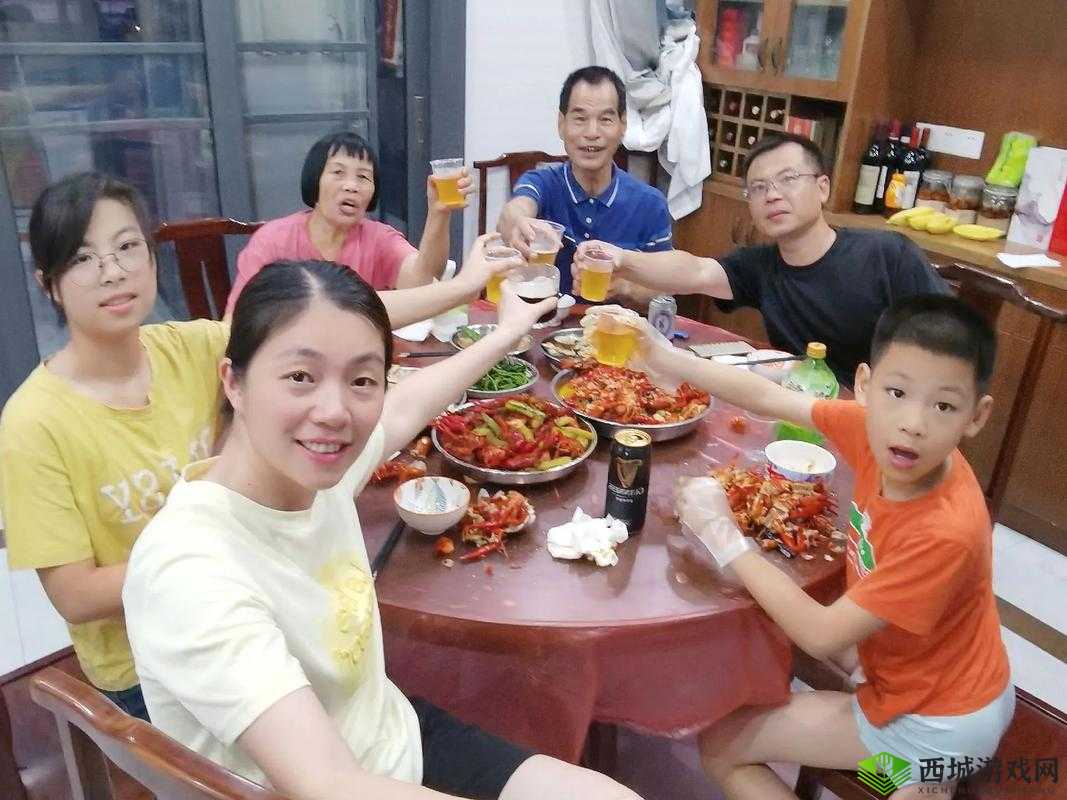 朋友夫妻来我家住在一起了：温馨的相聚时光