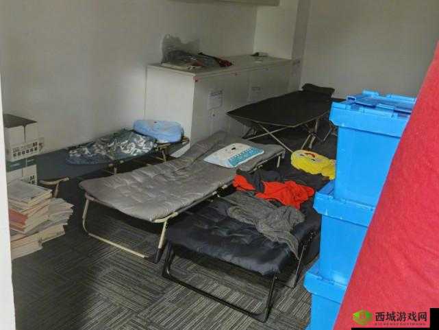 办公室突然撑帐篷：原因待查