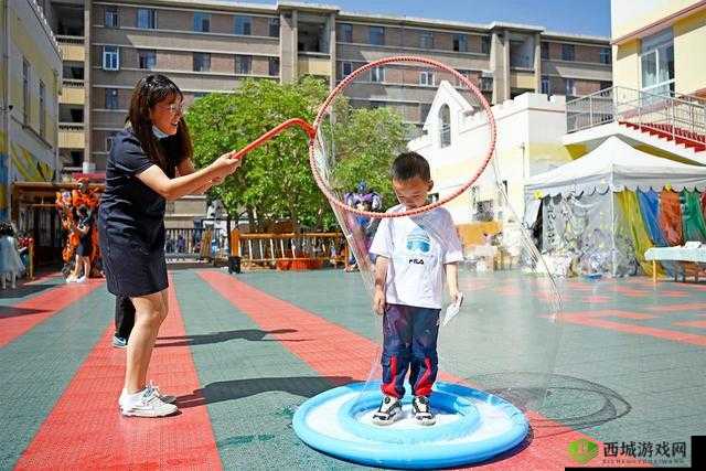 带玩具走路:体验别样感觉