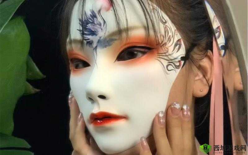 配对选中的面具竟是老妈：神秘谜团待解