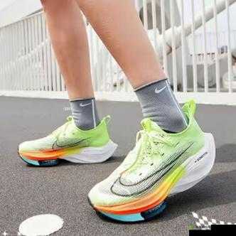 NIKEZOOMVAPORFLYELITE：顶级跑鞋的卓越之选