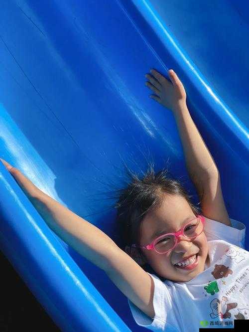 四人换着玩，别样乐趣多