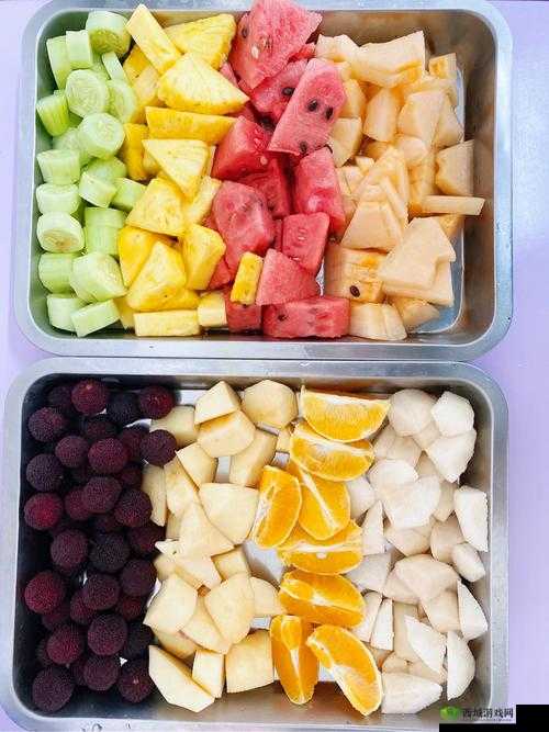 小洞里放水果榨果汁会怎样:后果难以想象