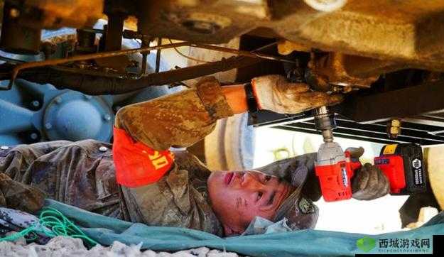 维修工人的绝遇：困境与坚守