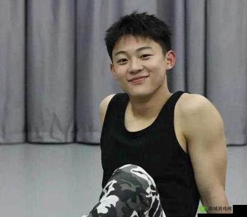 19 岁少年免费获得一台 MacBook Pro