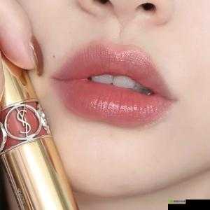 YSL 水蜜桃 86 棕榈口红:演绎温柔甜美风
