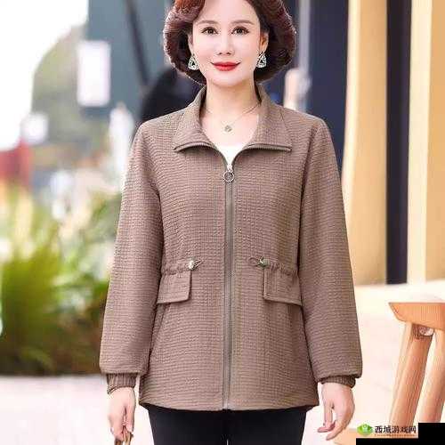 中年妈妈布扣上衣 2024 款式：时尚新选择