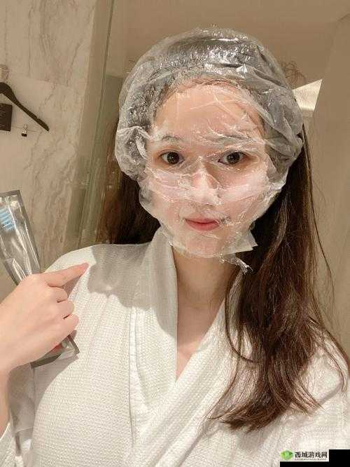 一面上边一面膜下边的免费：新奇独特的现象