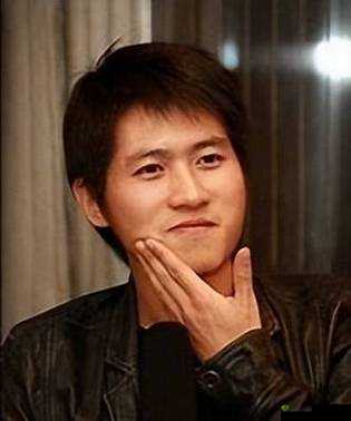 韩寒:一个被致敬的传奇