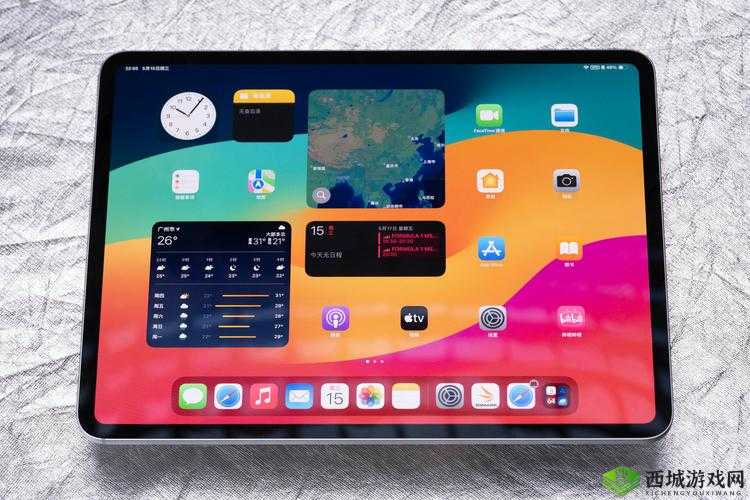 16 岁日本学生 MacBook-Pro 评测网传比安卓版本画质更高引争议