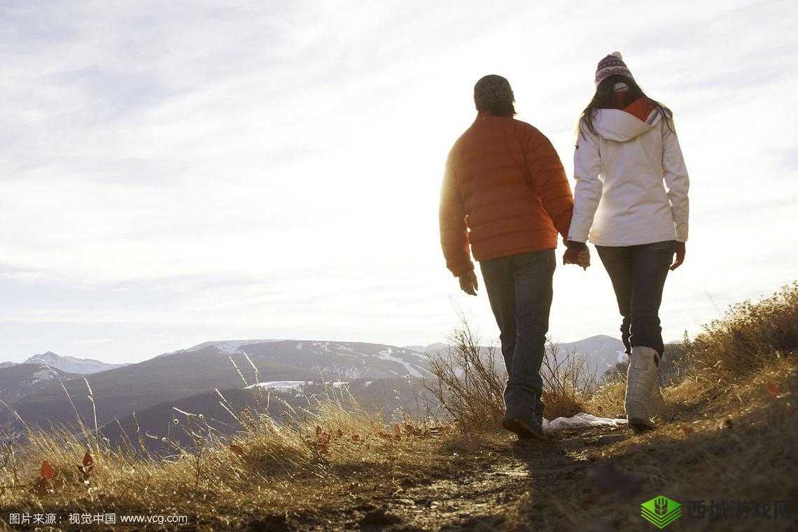 和朋友夫妻旅游同住:增进感情的奇妙之旅