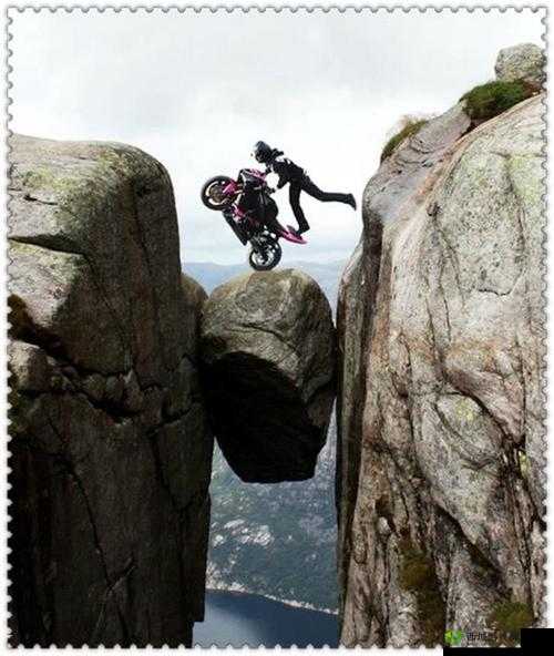 看你能塞多少佛珠啊:挑战极限的奇观