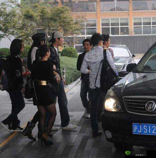 老谢小区保安赵敏老师：平凡岗位的不凡坚守