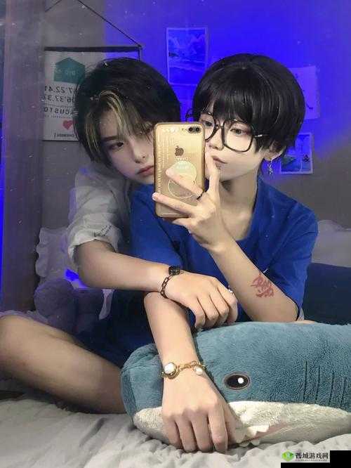 室友 CP 太甜，我被秀到：室友 CP 太好嗑，我被爆炒了