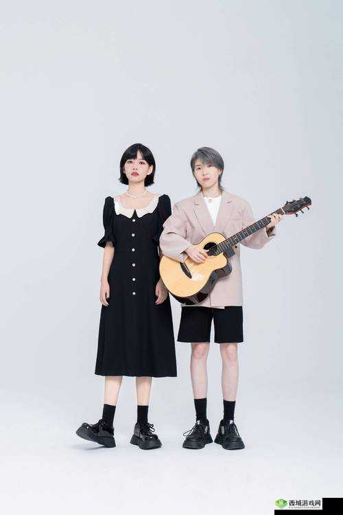 抓着摇曳的手环诗情:在摇晃的公车里的诗意瞬间