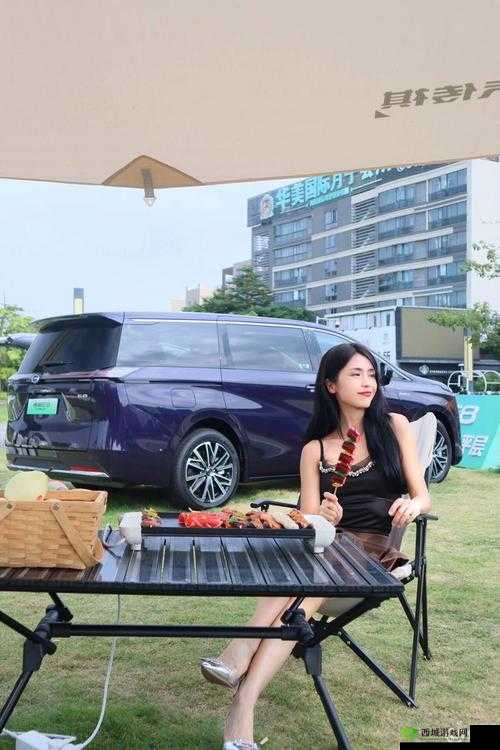 三人个人换着玩：全新体验之旅