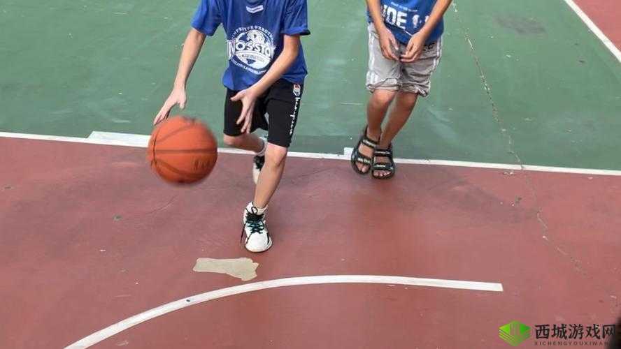 15 岁男生坤巴照片:成长的烦恼