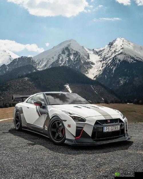 日产 GTR 的情怀大片:速度与激情的传奇