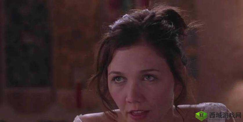 欧美老妇挺动乱伦：禁忌之爱的伦理纠葛