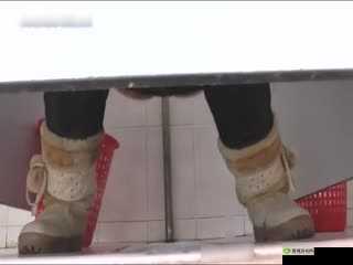 五月最新流出国内厕拍：难以言说的私密瞬间