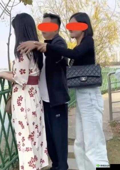 萌白酱内射：一场甜蜜的私密约会