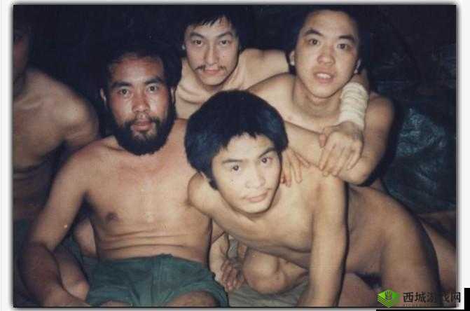 男军人洗澡裸大雕：震撼场面引发热议