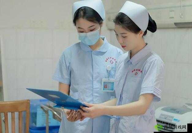 护士的小嫩嫩好紧好爽:温柔呵护,关爱无限