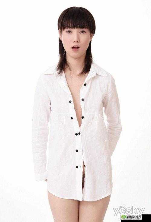 张筱雨人体艺术写真：展现女性之美