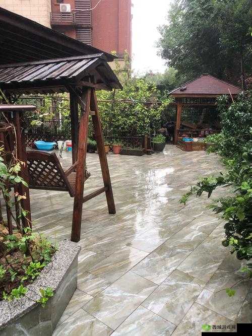 亲小花园的时候需要垫枕头吗：舒适体验与个人喜好