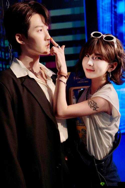 楼上楼下 1V2 粉丝见面会：近距离接触偶像的绝佳机会