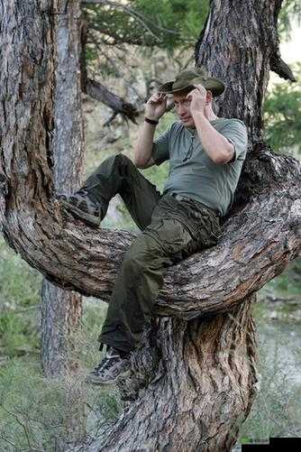 野外猛男那令人震撼的粗壮大鸡巴尽显独特魅力