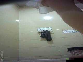 久久精品超碰厕拍:独特视角下的精彩呈现