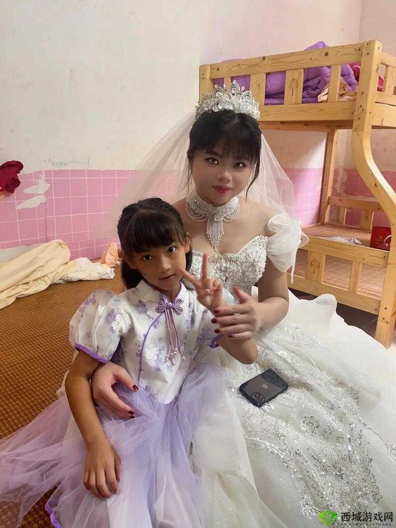 妹妹 10 岁叔叔 36 岁：年龄差引发的家庭故事