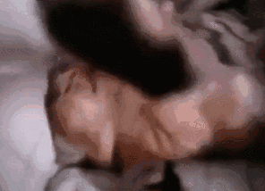 插入动态图：打扑克时的激烈碰撞