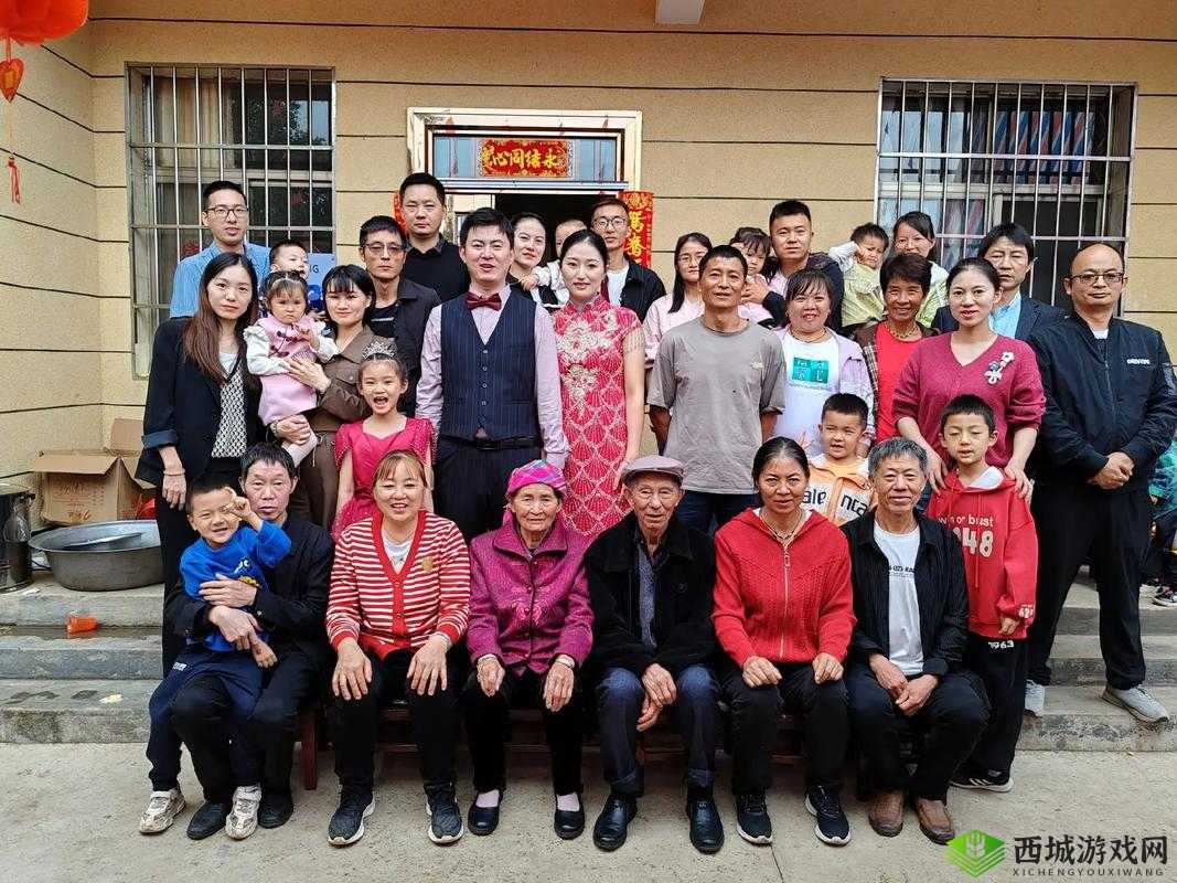 父母儿女四人大联欢免费观看:阖家团圆共享天伦之乐