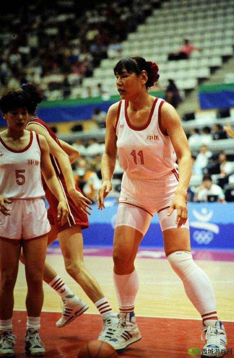 中国女篮传奇郑海霞入选国际篮联名人堂