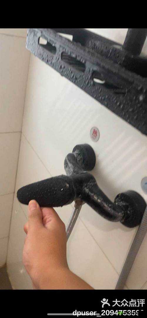 考试不好的最坏结果:当学校的坐便器